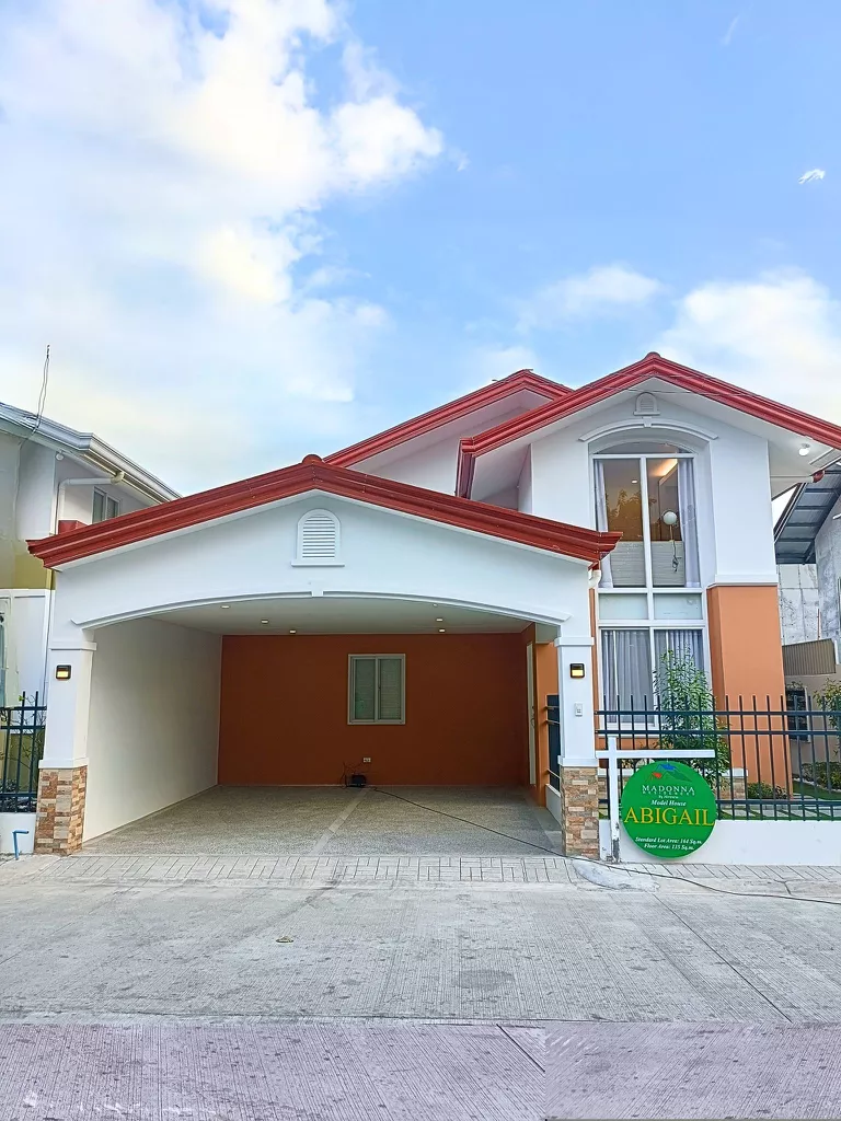 Abigail - Madonna Residences