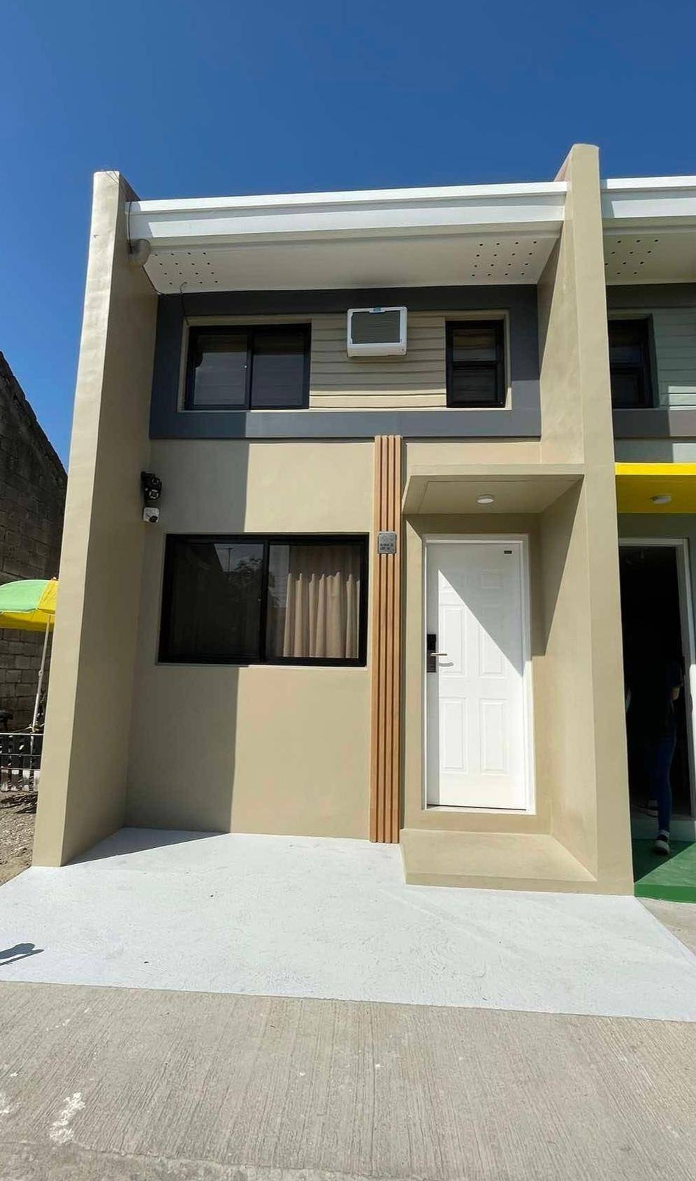 Townhouse Royale - Sameera Pampanga