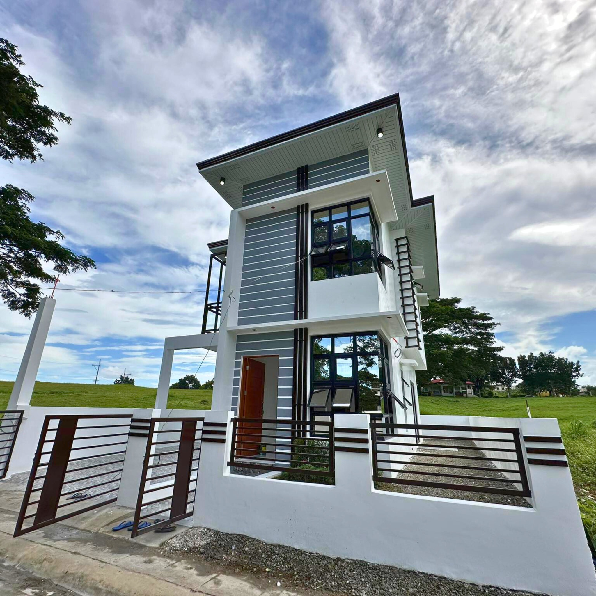 Adelaida - Plaridel Heights