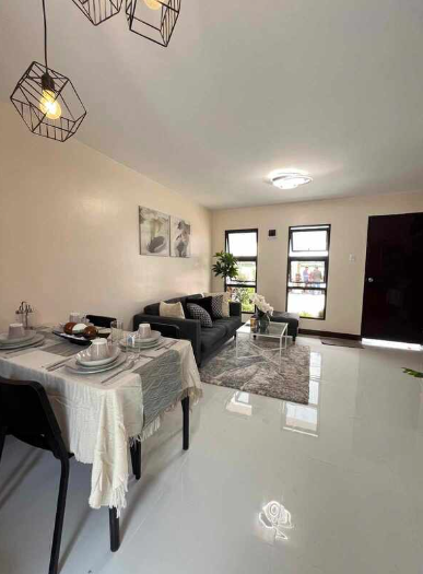 Townhouse Regular Unit BLK 33 - Deca Homes Pampanga