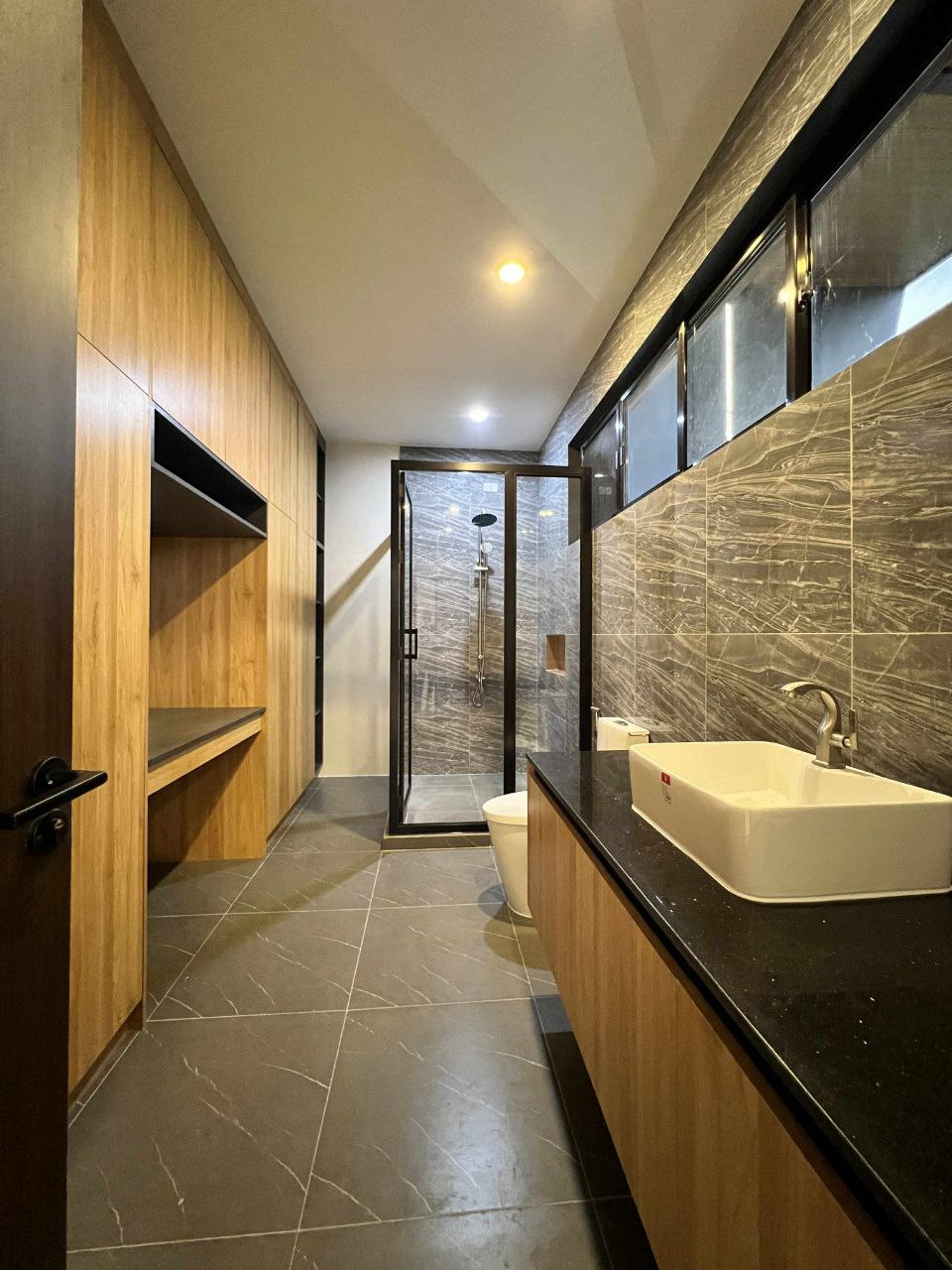 BRANDNEW MODERN 2-STOREY HOUSE AND LOT FOR SALE NEAR MARQUEE MAL