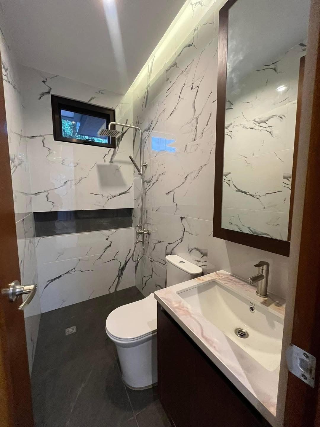Secure your dream home now⬇️⬇️⬇️ Four Bedroom House and Lot For Sale🏠