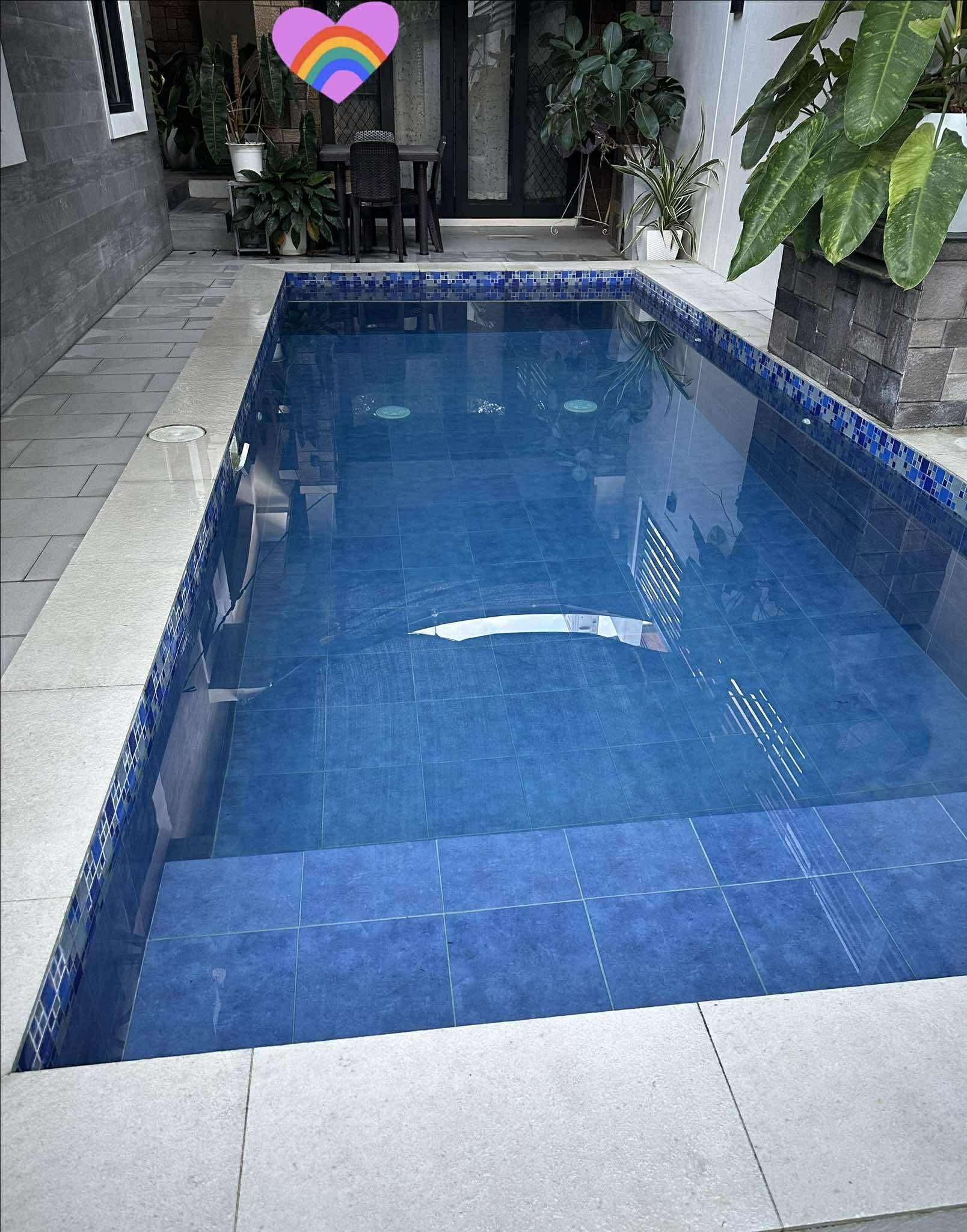 PREOWNED CORNER BUNGALOW ELEVATED WITH SWIMMING POOL IN SAN FERNANDO PAMPANGA