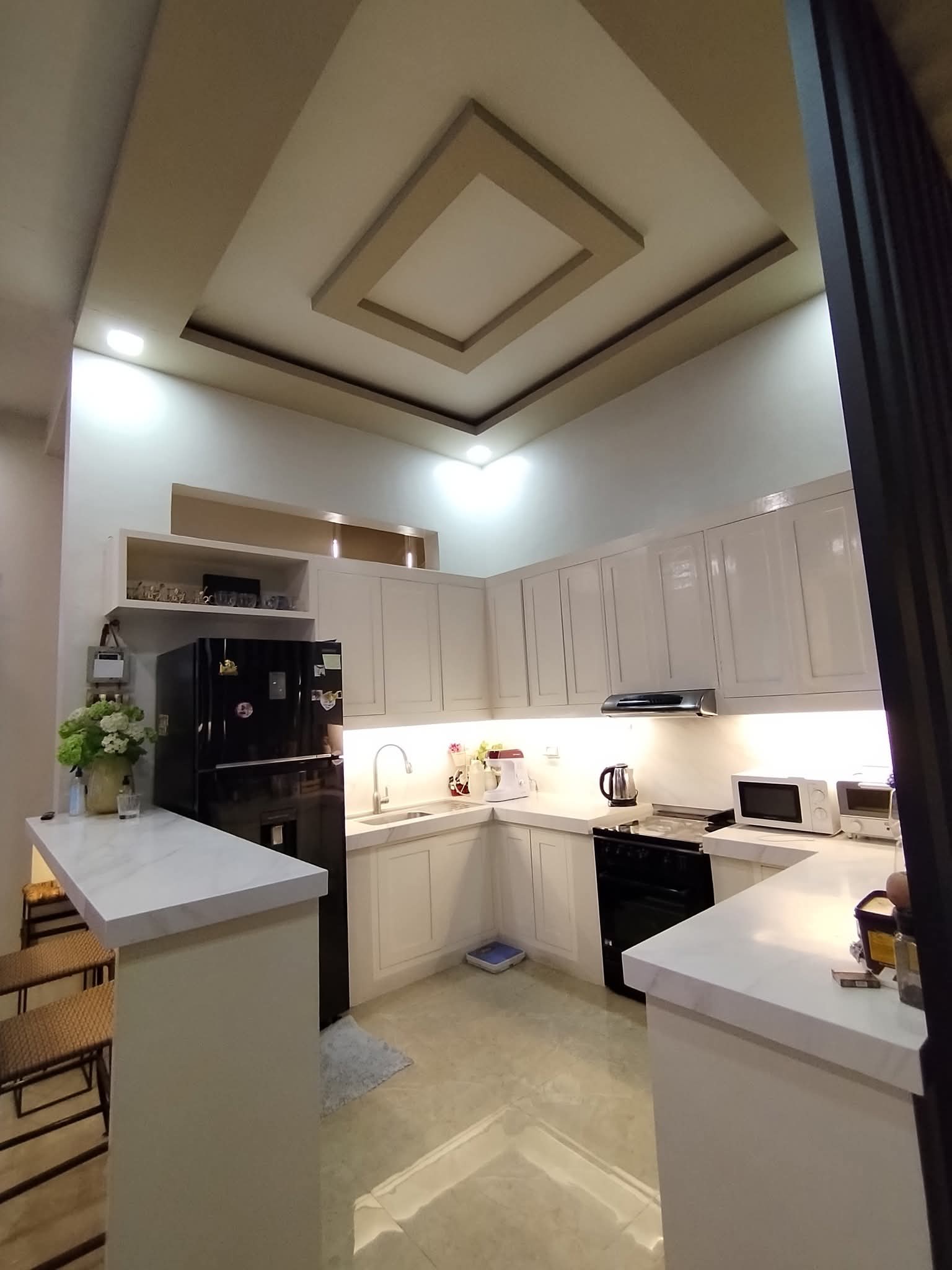 PREOWNED CORNER BUNGALOW ELEVATED WITH SWIMMING POOL IN SAN FERNANDO PAMPANGA