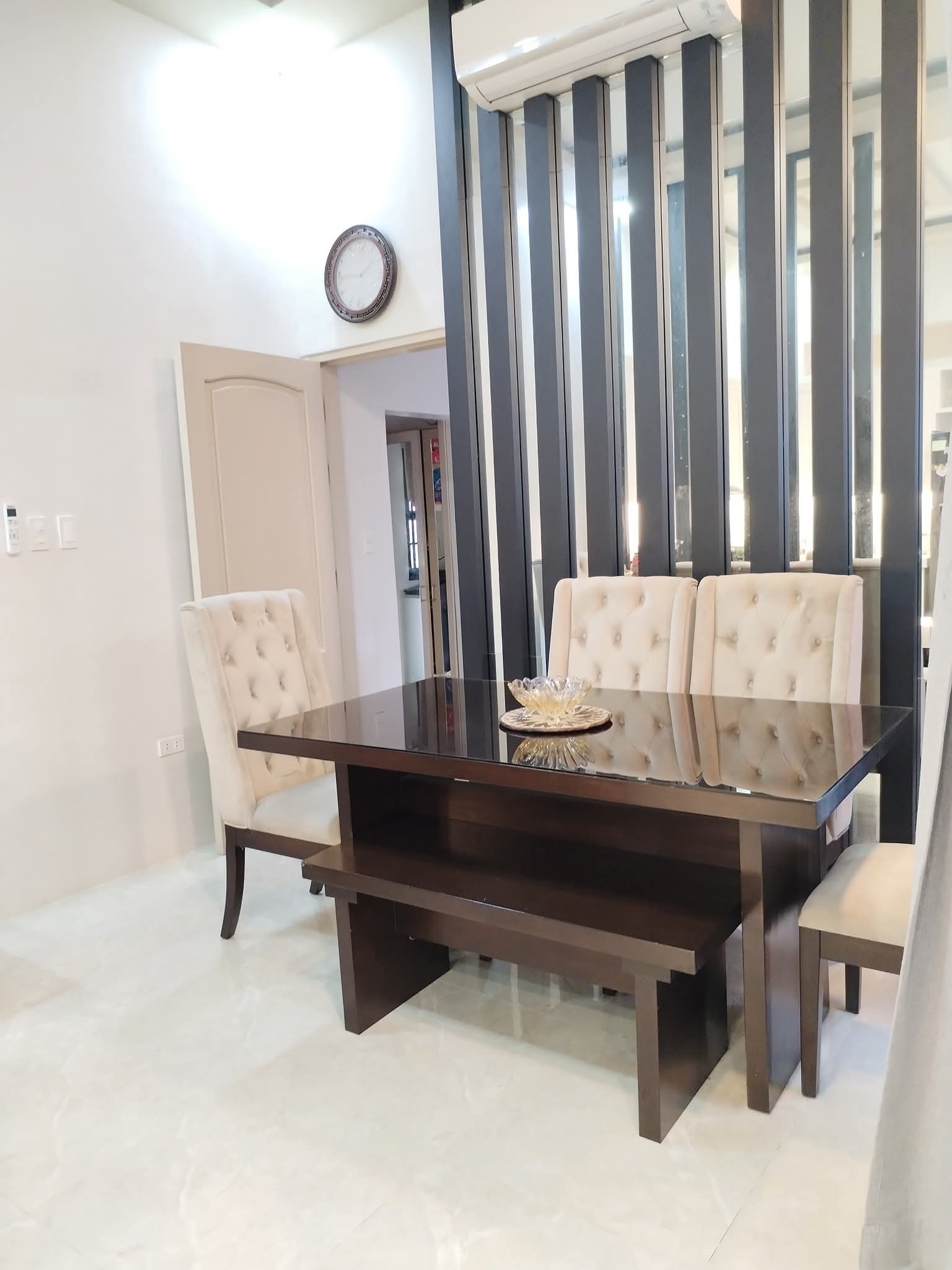 PREOWNED CORNER BUNGALOW ELEVATED WITH SWIMMING POOL IN SAN FERNANDO PAMPANGA
