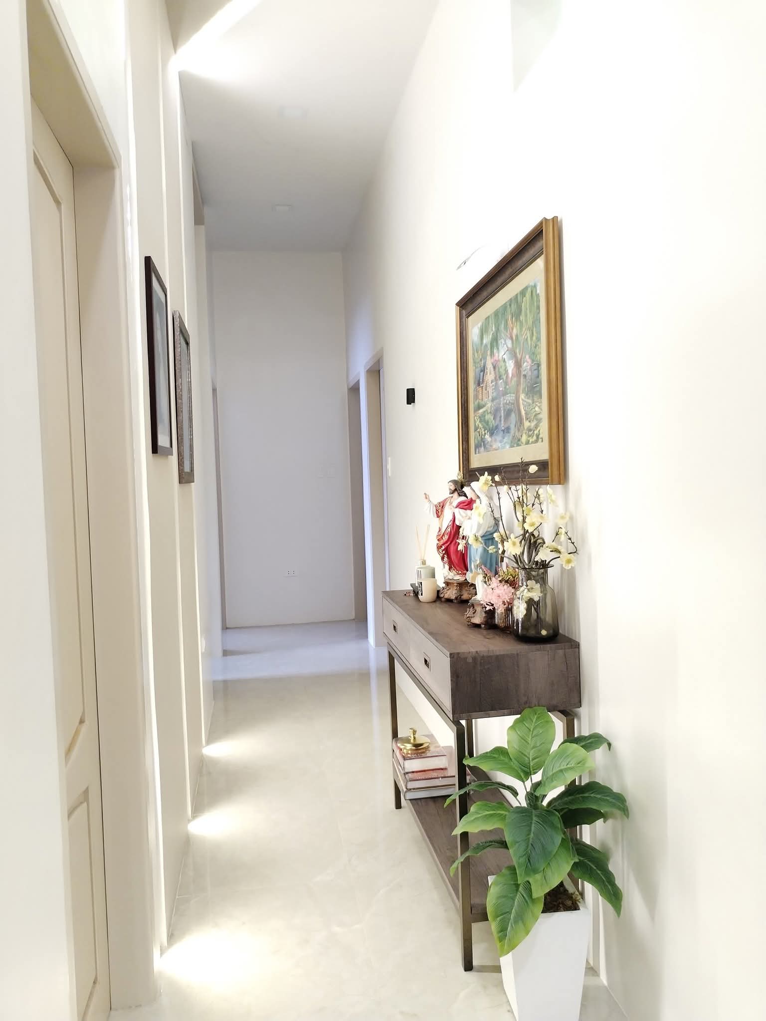 PREOWNED CORNER BUNGALOW ELEVATED WITH SWIMMING POOL IN SAN FERNANDO PAMPANGA